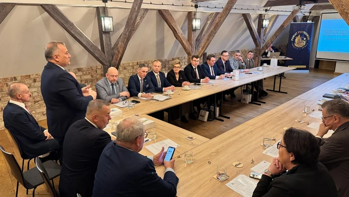 Konwent samorządowców w Sulejowie. Wspólne wyzwania i plany dla powiatu piotrkowskiego