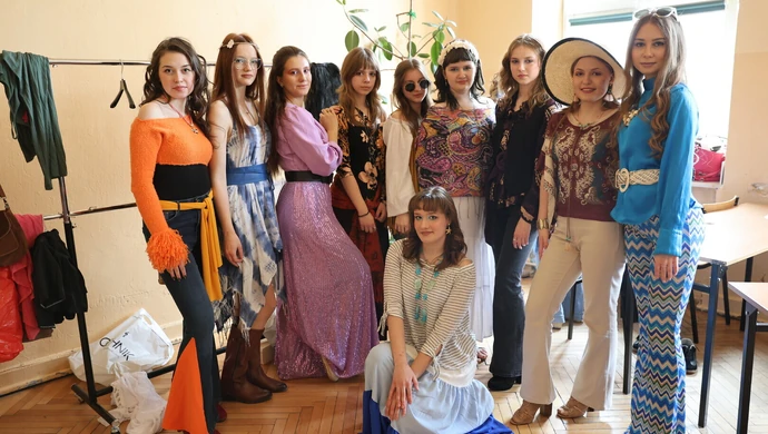 Krakówka otwarta dla kreatywnych – pokazy mody, nowoczesne pracownie i praktyki za granicą