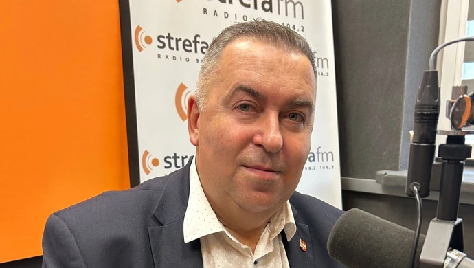 Szpital przy Roosevelta na sprzedaż. Starosta piotrkowski: „Chcemy uniknąć komornika”