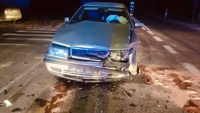 Kompletnie pijany 29-latek spowodował kolizję. Wcześniej stracił prawo jazdy za jazdę po alkoholu