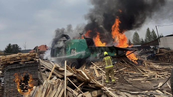 Groźny pożar tartaku pod Piotrkowem
