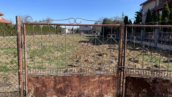 Smród nie do wytrzymania w środku miasta. Mieszkańcy walczą od lat