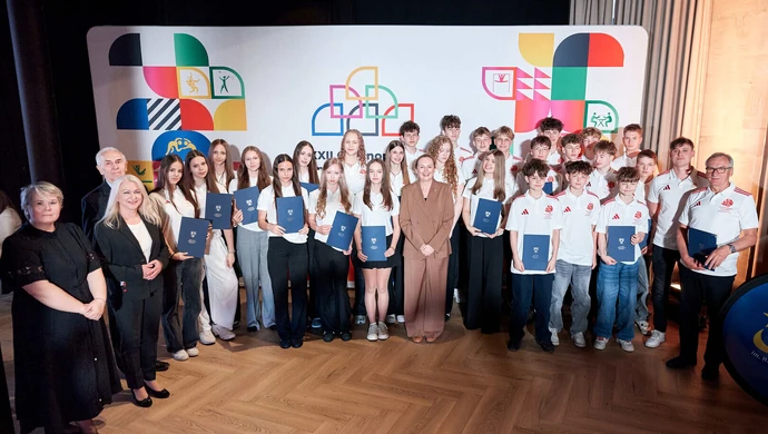 Zapłonął znicz olimpijski młodych 