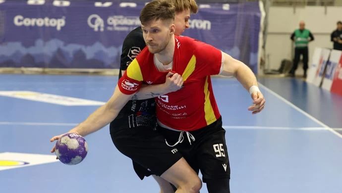 Bramka w ostatniej sekundzie w meczu Piotrkowianina. Kto wygrał?