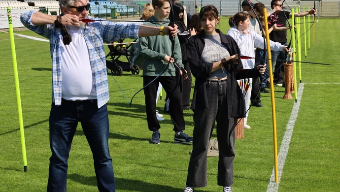 Zawody łucznicze na stadionie Polonii w Piotrkowie. HARC zachęca mieszkańców do aktywności