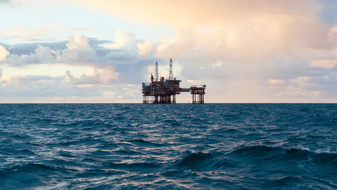 Kraty offshore – wytrzymałe rozwiązanie do pracy w ekstremalnych warunkach morskich