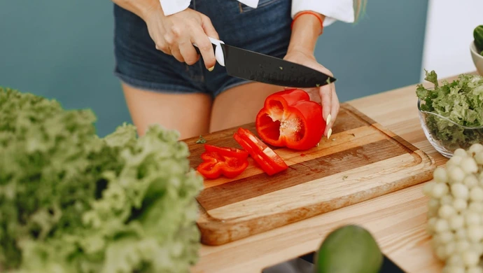 Jak ułożyć zbilansowaną dietę? Sycące i różnorodne posiłki na co dzień