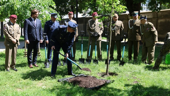 Piotrków Trybunalski uczcił Dzień Weterana Działań poza Granicami Państwa