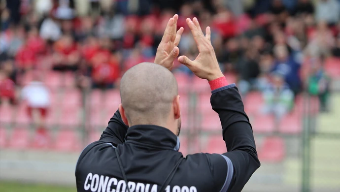 Feta na stadionie przy ul. Żwirki. Concordia wywalczyła awans do IV ligi
