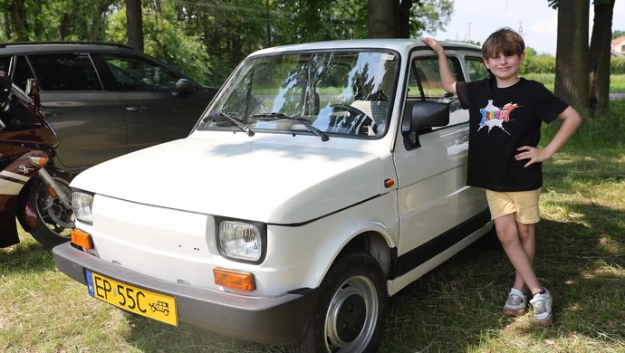 Pomagali Kacprowi podczas motoryzacyjnego pikniku. Trwa zbiórka na rehabilitację chłopca