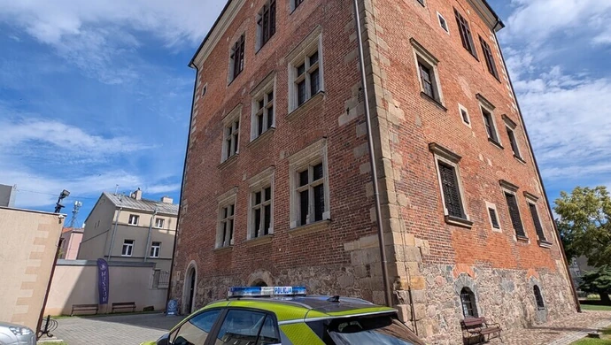 Kolejne niebezpieczne znalezisko w Muzeum w Piotrkowie. Ponownie interweniowała policja