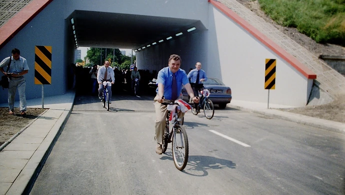Szampan, rowery i wielka ulewa. Tak powstawał tunel na trasie W-Z w Piotrkowie