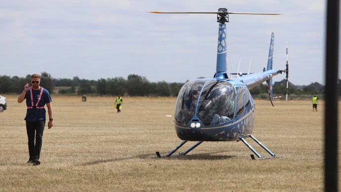 Fly Fest 2026 wystartował. Dwa dni lotniczych emocji na piotrkowskim lotnisku