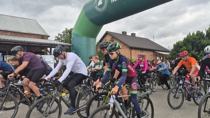 VI Rodzinny Rajd Rowerowy i Łazowski Bieg Przełajowy już w sobotę