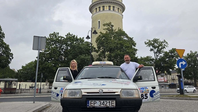 Z Chorzowa do Maroka samochodem z 1991 roku. Ekipa z Piotrkowa wzięła udział w rajdzie 