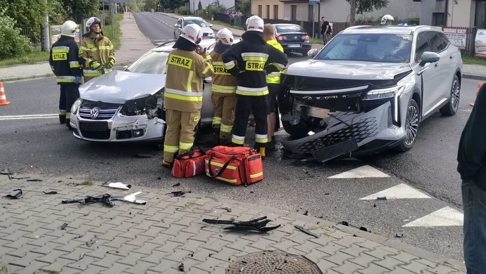 Groźne w Łęcznie. Omoda zderzyła się z Volkswagen