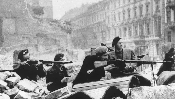 Piotrkowianie w Powstaniu Warszawskim