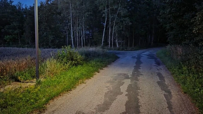 Nowe oświetlenie solarne połączyło Bujniczki z większym bezpieczeństwem