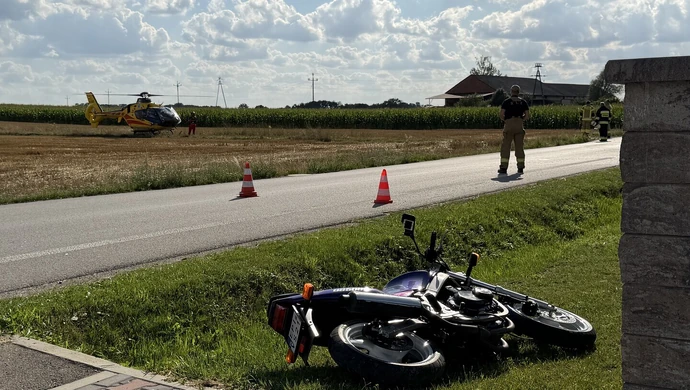 Wypadek z udziałem motocyklisty w Papieżach. 41-latek zabrany przez śmigłowiec LPR