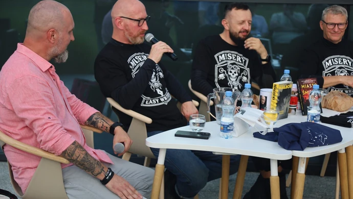 Trzej pisarze na motocyklach. Literacki rajd dla Dawida zawitał do Piotrkowa