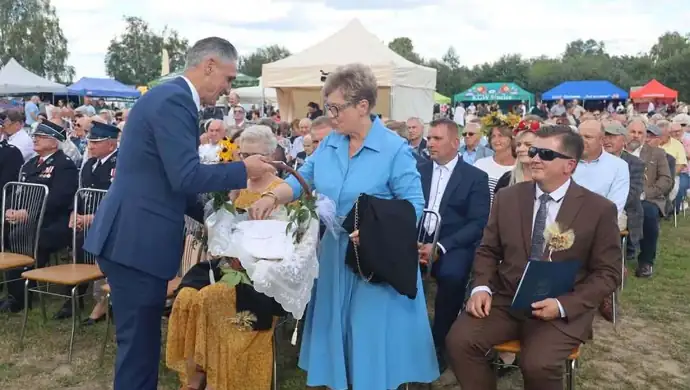 Delegacja z Łęk Szlacheckich na dożynkach w Aleksandrowie