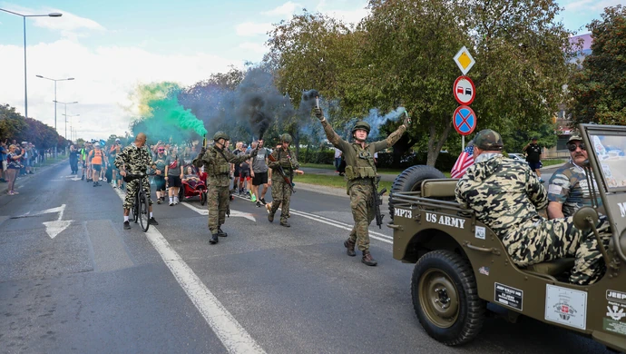 Przejdą 100 kilometrów, żeby pokonać samych siebie. Trwa piąta edycja Human Machine ZDJĘCIA