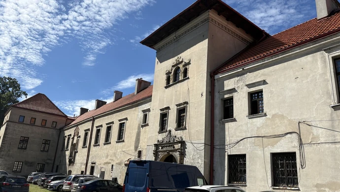 Park w Bykach czeka rewitalizacja. Co z zamkiem?