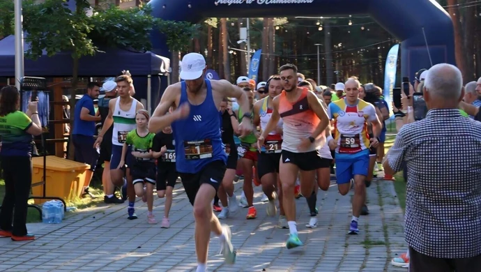 Ponad 150 osób na trasie Kamieńszczańskiej Dychy. Sportowo zakończyli wakacje
