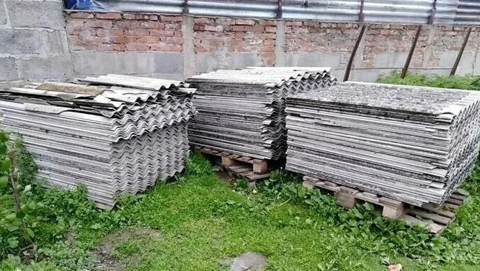Kolejne 100 ton azbestu zniknie z Łęk Szlacheckich. Jest umowa i dotacja