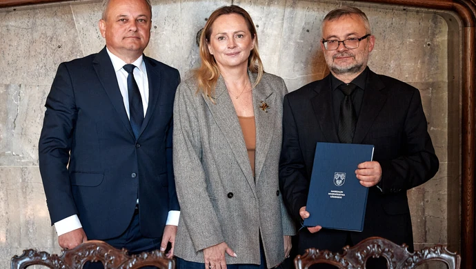 300 tysięcy złotych dla Akademii Piotrkowskiej. Pieniądze na rozwój uczelni i promocję regionu