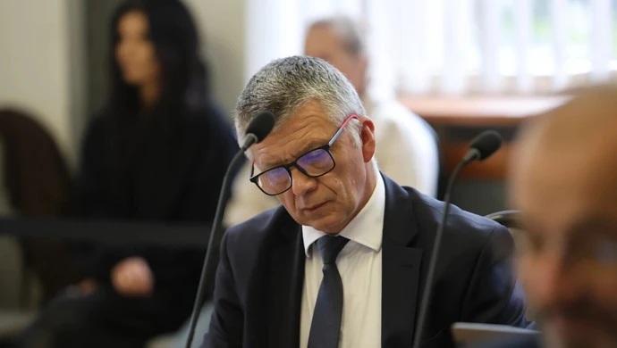Przemysław Winiarski nadal radnym Piotrkowa. Wojewoda zapowiada dalsze działania w sprawie mandatu