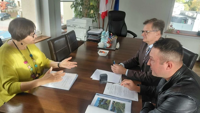Renowacja zbiornika wodnego w Babach. Gmina pozyskała 153 tys. zł dofinansowania