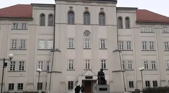 Piotrkowskie licea w Rankingu Perspektyw 2026. Jak wypadły szkoły z miasta?