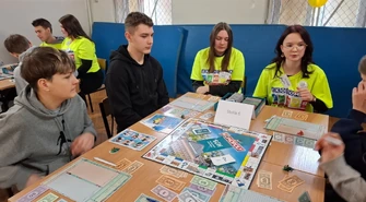 Monopoly, które uczy ekonomii. III edycja turnieju w ZSP nr 5 w Piotrkowie Trybunalskim