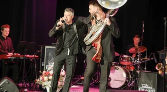 Takiego koncertu w Piotrkowie jeszcze nie było. Publiczność oszalała ZDJĘCIA