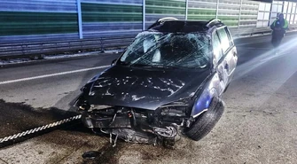 Pijany kierowca przebił bariery na A1 i zjechał na przeciwległy pas. Groźne zdarzenie pod Piotrkowem