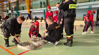 Straszów zdominował halowe zawody młodzieżowych drużyn pożarniczych