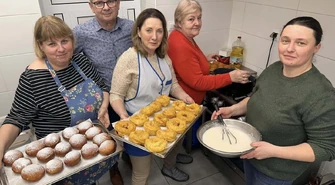 Lokalna tradycja w Goleszach Dużych w gminie Wolbórz. Słodkości!