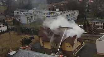 Pożar plebanii w Kamieńsku. Burmistrz dziękuje strażakom