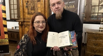 Słowiański Piotrków w zamkowych murach. Wieczór autorski Agnieszki Kulbat i koncert zespołu Folkoff oczarował publiczność