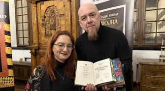 Słowiański Piotrków w zamkowych murach. Wieczór autorski Agnieszki Kulbat i koncert zespołu Folkoff oczarował publiczność