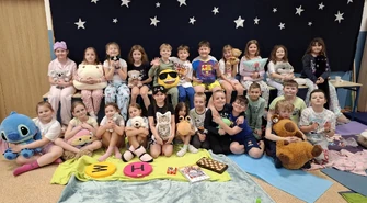 Pidżama party w Szkole Podstawowej nr 12 w Piotrkowie – wieczór pełen zabawy i integracji