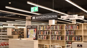 Nowe oznakowanie w piotrkowskiej Mediatece 800-lecia