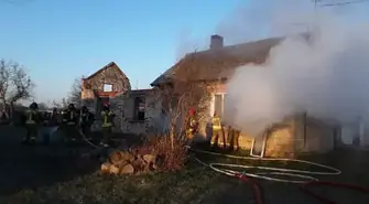 Wybuch gazu w Piotrkowie Trybunalskim przy Scaleniowej. 78-latek poważnie poparzony. Na miejsce zadysponowano LPR