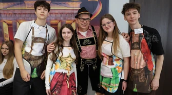 Eksperymenty, doświadczenia, fotobudka, kawiarenki językowe - to wszystko można było znaleźć na dniu otwartym 