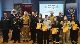 Młode mieszkanki gminy Czarnocin z sukcesami w powiatowym turnieju wiedzy pożarniczej