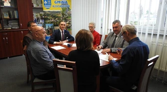 Gmina Aleksandrów podpisała umowę na przebudowę drogi wewnętrznej w Kalinkowie