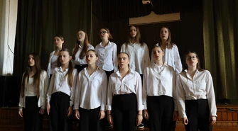 Uroczyste zakończenie roku szkolnego maturzystów w I Liceum Ogólnokształcącym im. Bolesława Chrobrego w Piotrkowie Trybunalskim