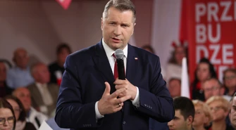 Pełna sala na spotkaniu z Przemysławem Czarnkiem w Piotrkowie Trybunalskim. Mocne słowa o zdrowiu, gospodarce i wyborach