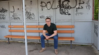 Od zniszczonych wiat do miejskiej galerii. Piotrkowianin ma na to pomysł